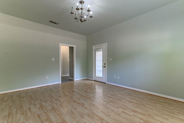 9009 Ravenswood Road, Granbury, TX 76049