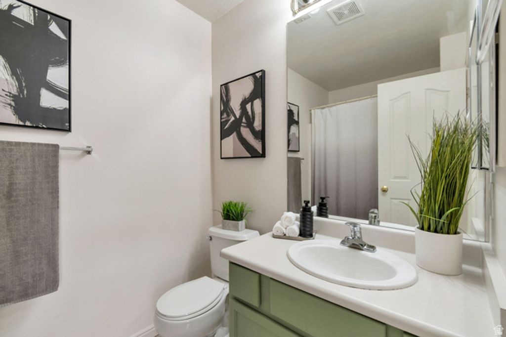 Image 15 of property listing at 12026 S FORT DRAPER AVE, Draper, UT 84020