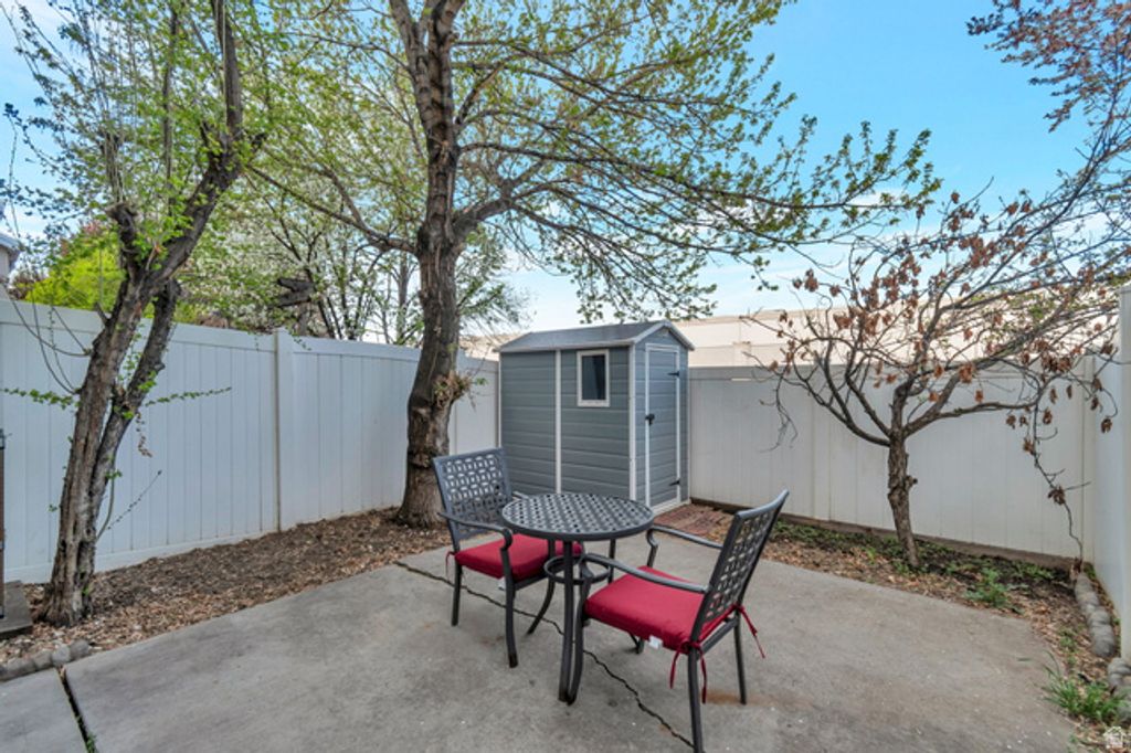 Image 4 of property listing at 12026 S FORT DRAPER AVE, Draper, UT 84020