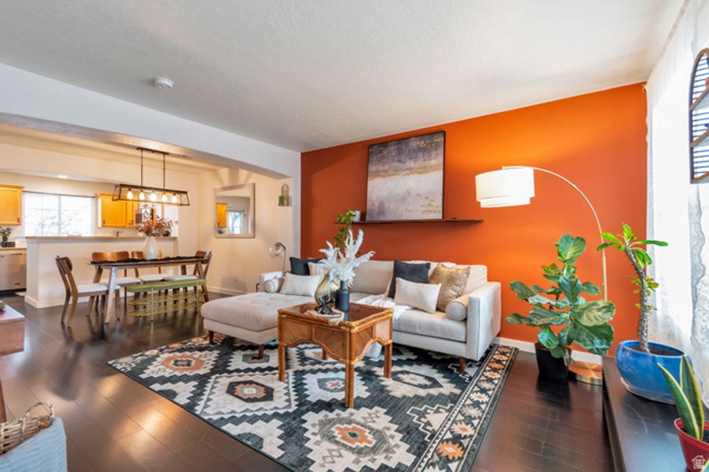 Image 5 of property listing at 12026 S FORT DRAPER AVE, Draper, UT 84020