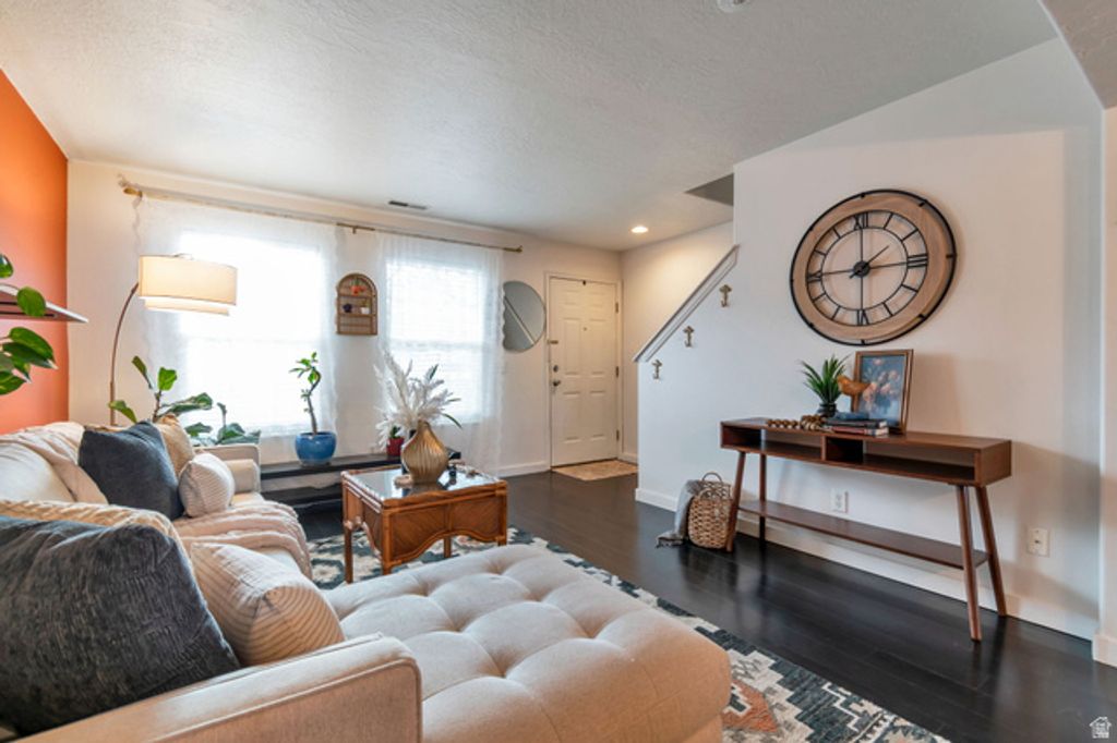 Image 6 of property listing at 12026 S FORT DRAPER AVE, Draper, UT 84020