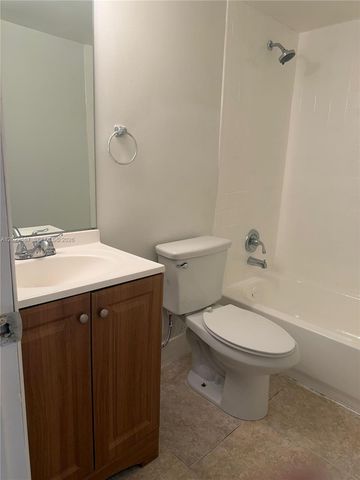 3470 Foxcroft Rd 307, Miramar, FL 33025