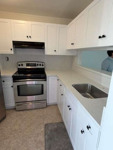 3470 Foxcroft Rd 307, Miramar, FL 33025