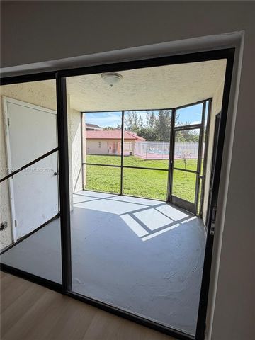 3470 Foxcroft Rd 307, Miramar, FL 33025
