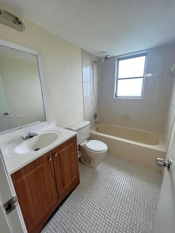 3470 Foxcroft Rd 307, Miramar, FL 33025