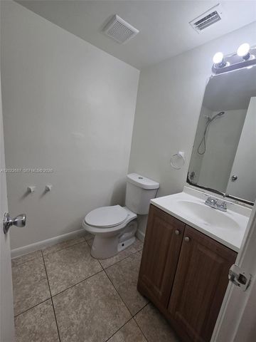 3470 Foxcroft Rd 307, Miramar, FL 33025