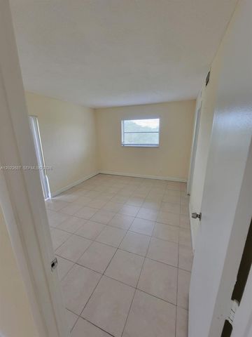 3470 Foxcroft Rd 307, Miramar, FL 33025