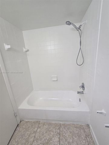 3470 Foxcroft Rd 307, Miramar, FL 33025