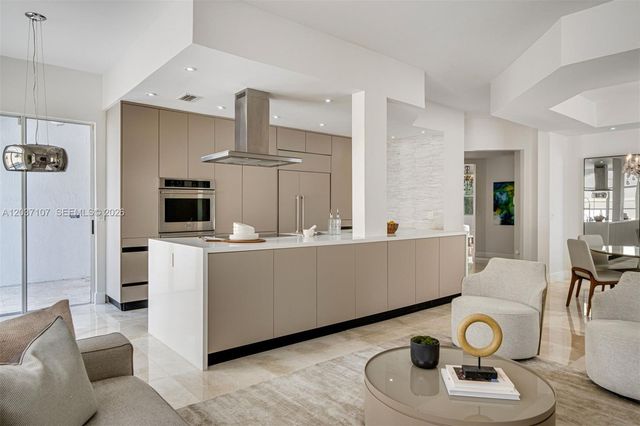 21156 NE 33rd Avenue, Aventura, FL 33180