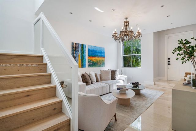 21156 NE 33rd Avenue, Aventura, FL 33180