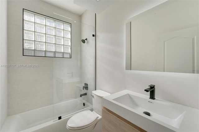 21156 NE 33rd Avenue, Aventura, FL 33180