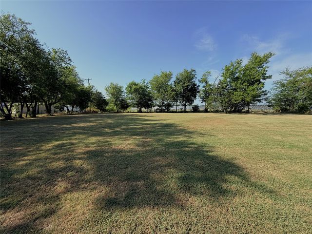 1133 Rs County Road 1525, Point, TX 75472