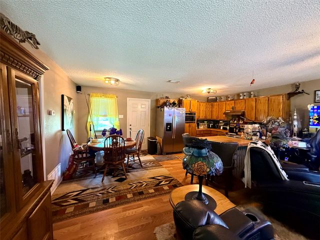 1133 Rs County Road 1525, Point, TX 75472