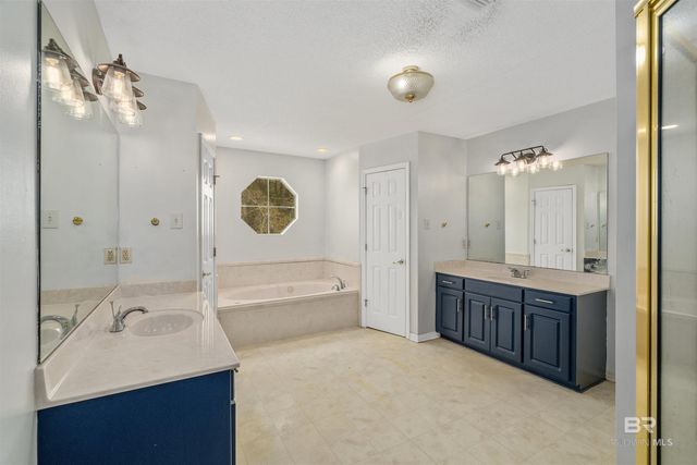 162 Greenwood Drive, Daphne, AL 36526