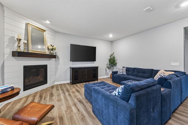 19314 Primrose Lane, Corcoran, MN 55340