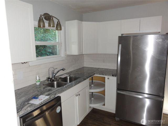 1126 N Callow Avenue, Bremerton, WA 98312