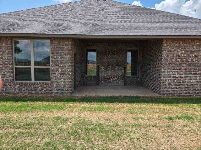 5512 NE Minnow Ln, Elgin, OK 73538