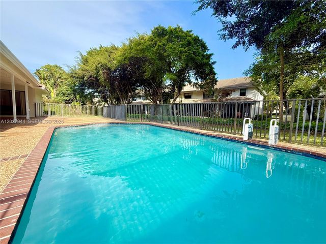 9788 NW 3rd Mnr, Coral Springs, FL 33071