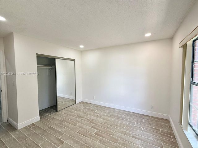 9788 NW 3rd Mnr, Coral Springs, FL 33071