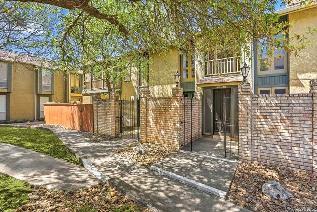 3678 Hidden Dr Apt 103, San Antonio, TX 78217