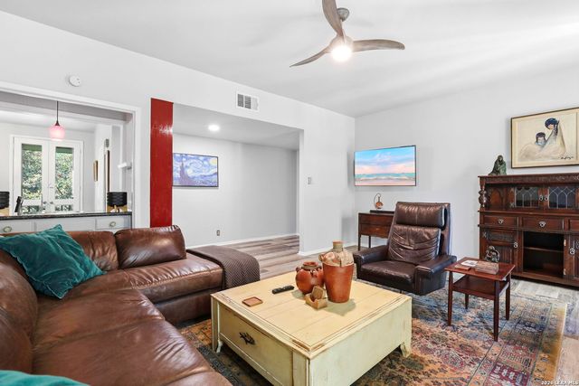 3678 Hidden Dr Apt 103, San Antonio, TX 78217