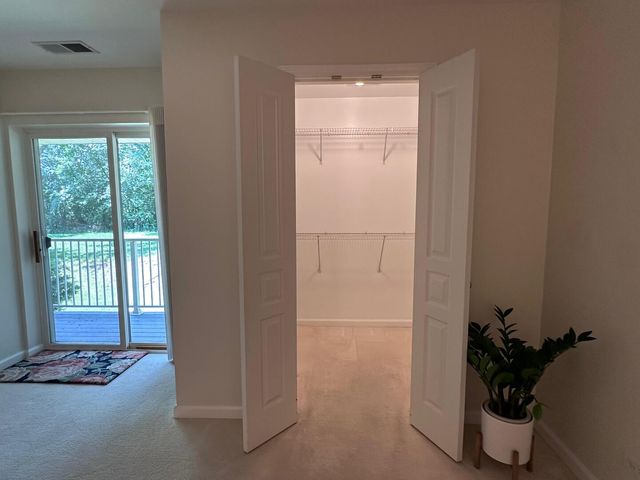 1635 N Milwaukee Avenue 105, Libertyville, IL 60048