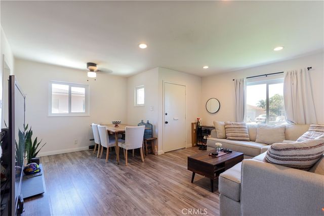 212 W Victoria, Rialto, CA 92376