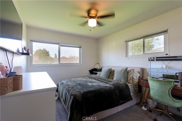 212 W Victoria, Rialto, CA 92376