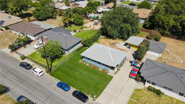212 W Victoria, Rialto, CA 92376