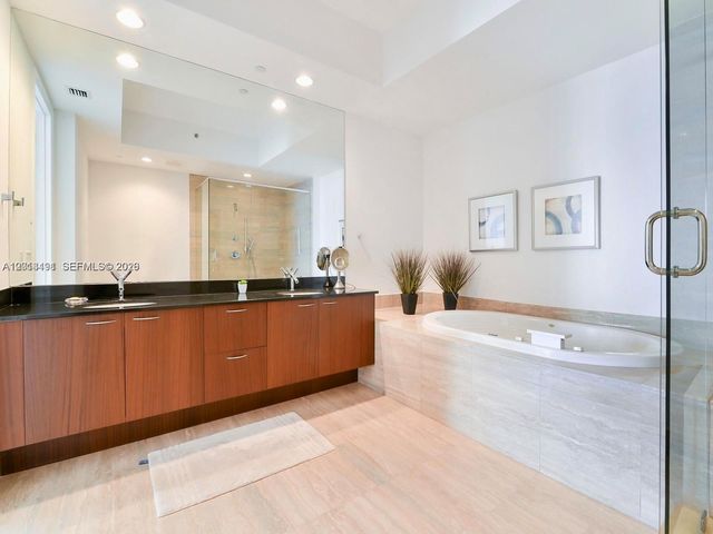 15811 Collins Ave 2703, Sunny Isles Beach, FL 33160