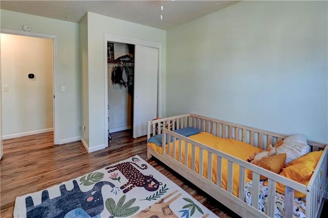 14747 S Homestead Drive, Olathe, KS 66062