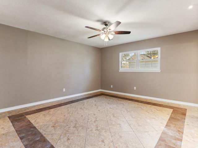 2208 Gontier Drive, Bay City, TX 77414