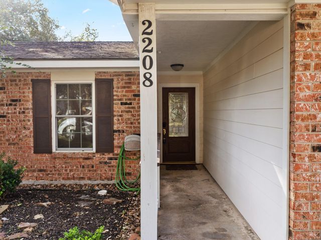 2208 Gontier Drive, Bay City, TX 77414