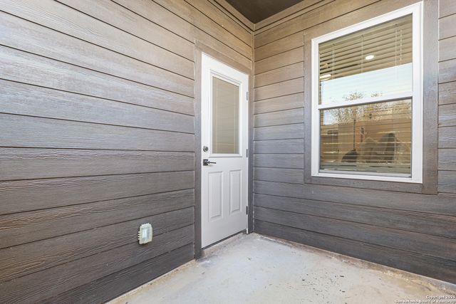 1019 S Hackberry St Unit 202, San Antonio, TX 78210