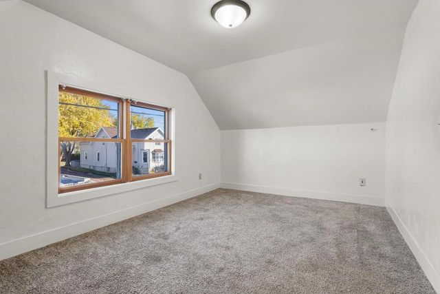 41 MILL STREET, Oshkosh, WI 54901