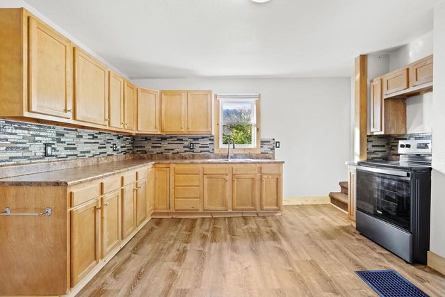 41 MILL STREET, Oshkosh, WI 54901