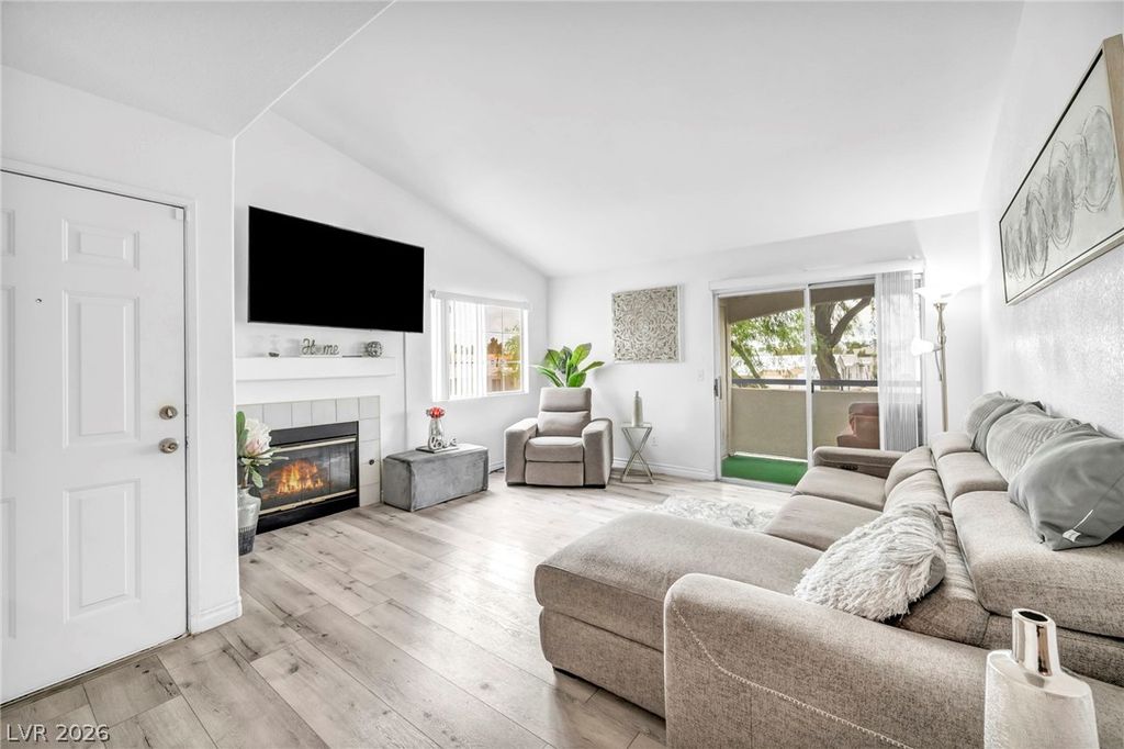 2725 South Nellis Boulevard 2103, Las Vegas, NV 89121 — photo 3