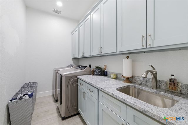 1108 Long Hollow, Canyon Lake, TX 78133