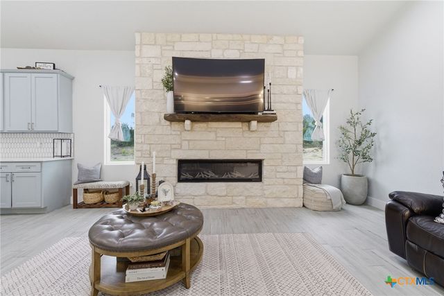 1108 Long Hollow, Canyon Lake, TX 78133