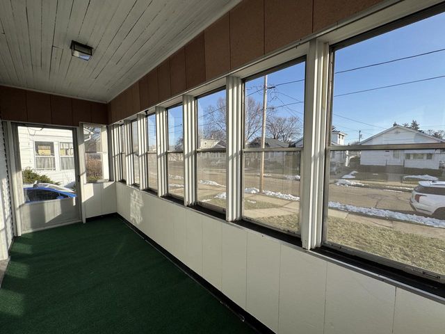 7116 27th AVENUE, Kenosha, WI 53143