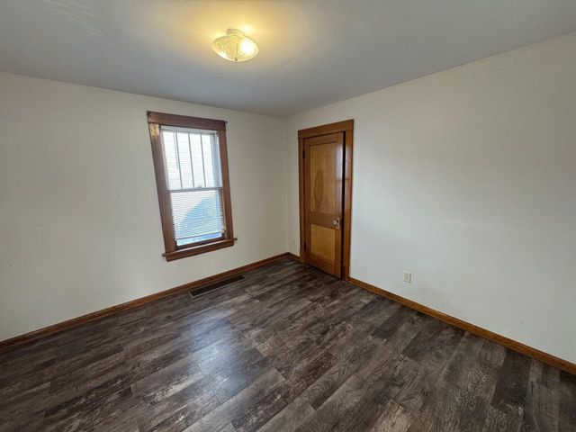 7116 27th AVENUE, Kenosha, WI 53143