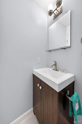 2605 Michigan Avenue, St Louis, MO 63118