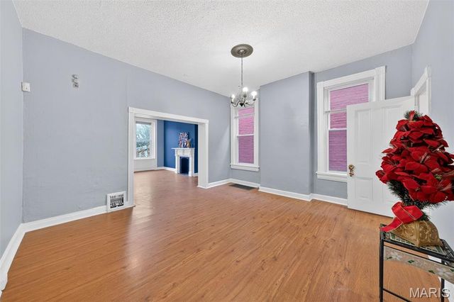 2605 Michigan Avenue, St Louis, MO 63118