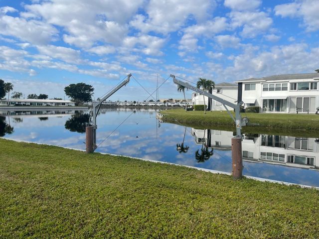 131 NW 14th Street, Boynton Beach, FL 33426