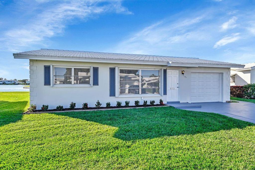 131 NW 14th Street, Boynton Beach, FL 33426