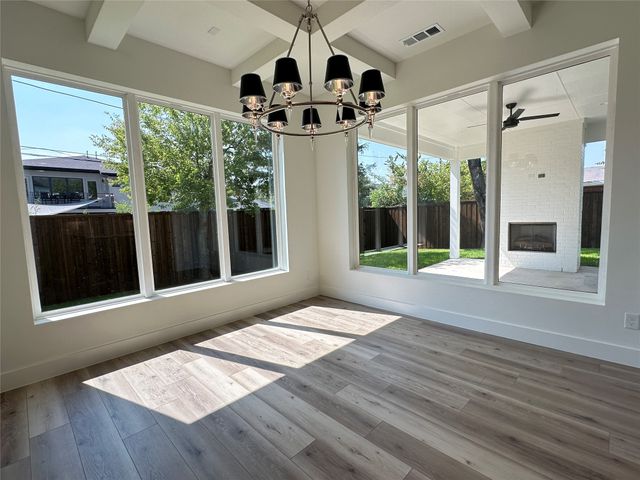 3908 Rochelle Drive, Dallas, TX 75220