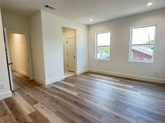 3908 Rochelle Drive, Dallas, TX 75220