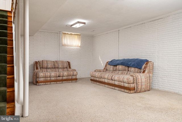 8245 VICTORIA RD, Millersville, MD 21108