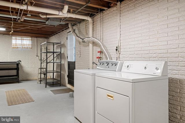 8245 VICTORIA RD, Millersville, MD 21108