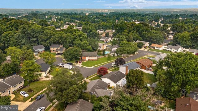 8245 VICTORIA RD, Millersville, MD 21108